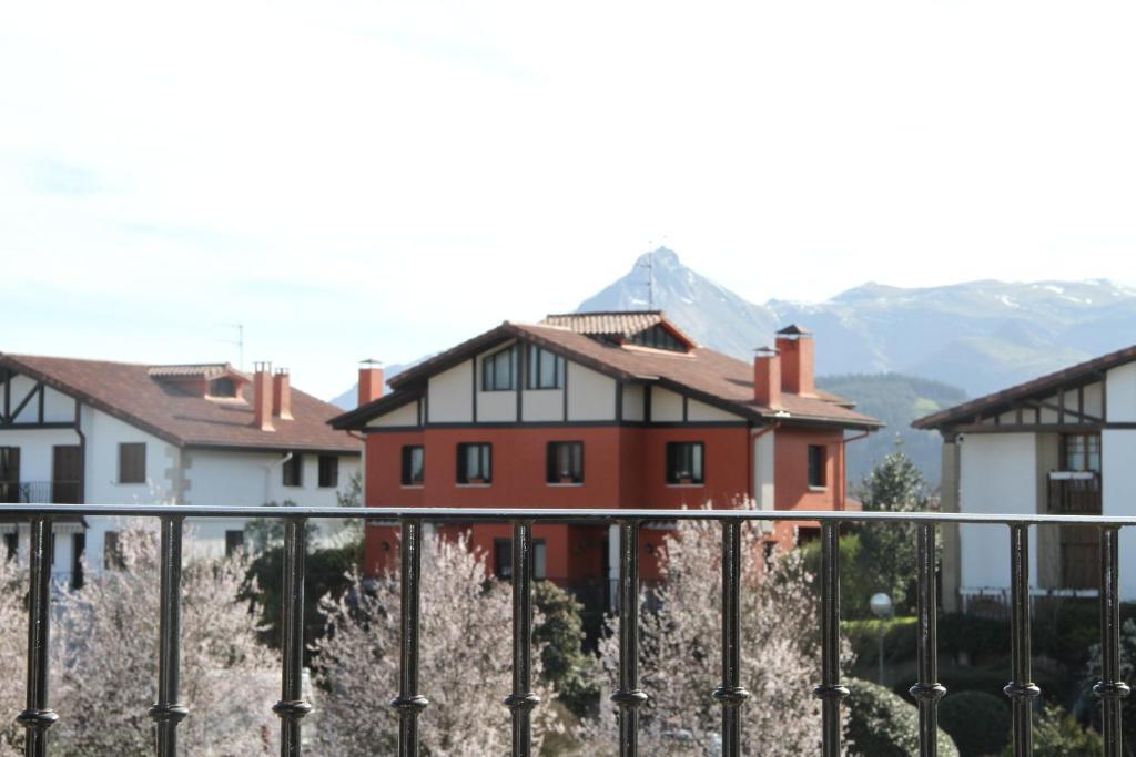 Zezilionea Hotel Olaberría Exterior photo